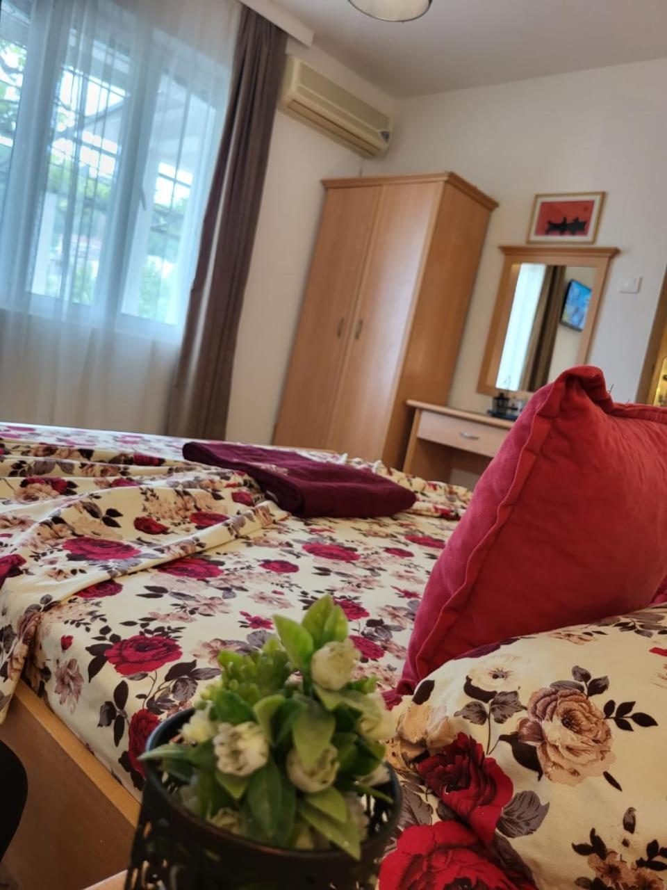 Apartments Ardoni Ulcinj Extérieur photo