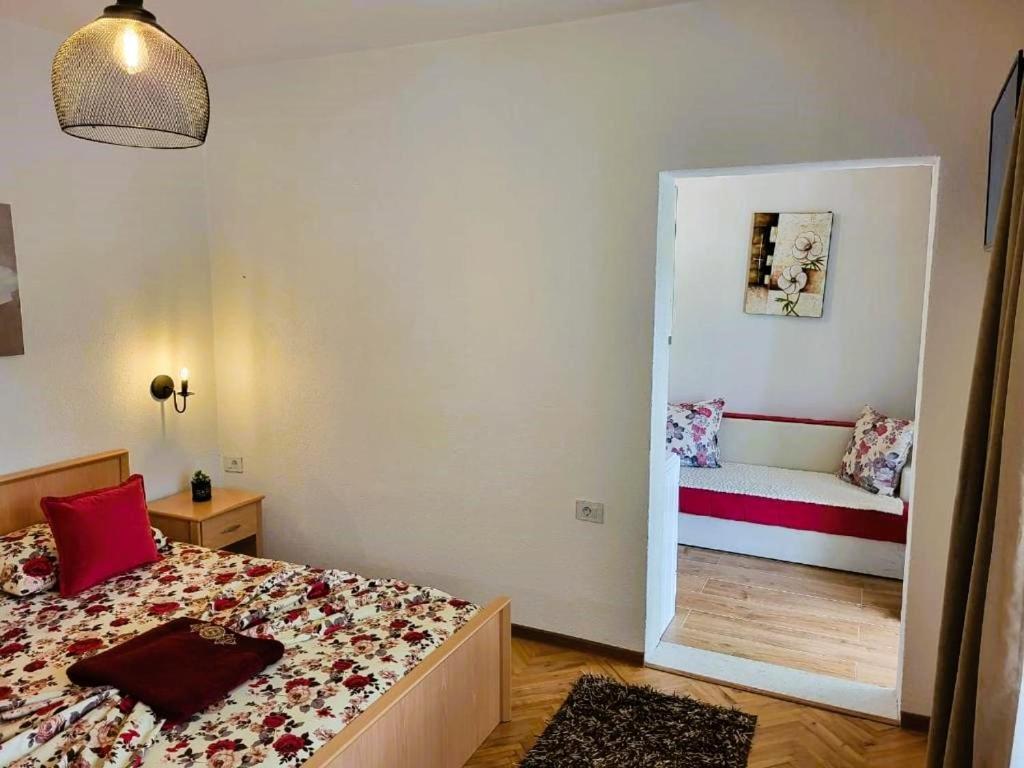 Apartments Ardoni Ulcinj Extérieur photo